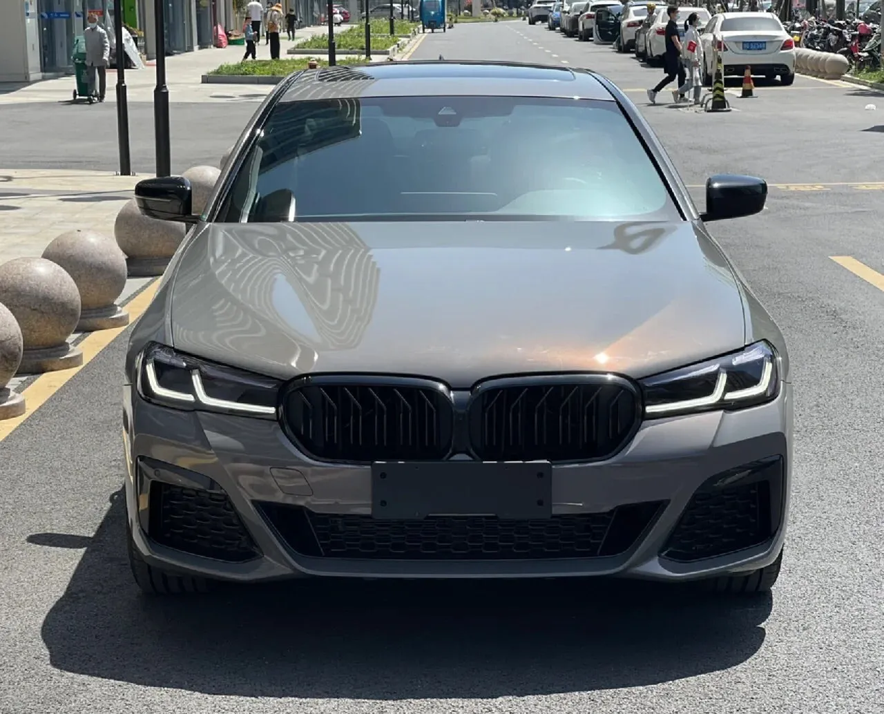 Gloss Metallic Bernina Grey Car Wrap