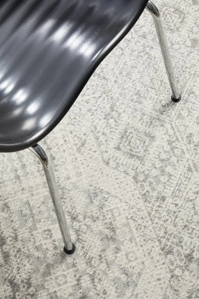 Mirage 351 Round Rug (Silver) by Rug Culture