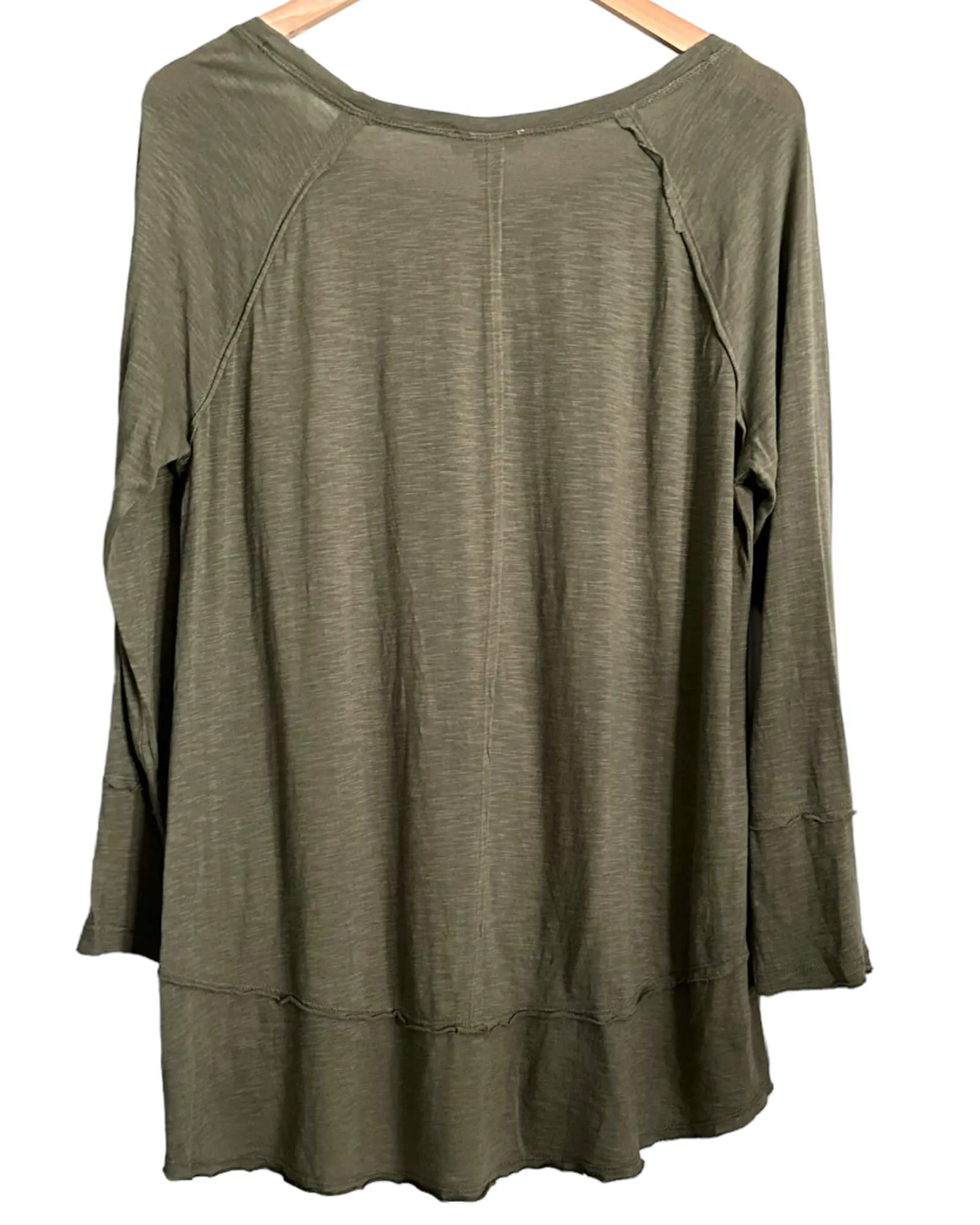 Soft Autumn Olive Sprig Swing Tee