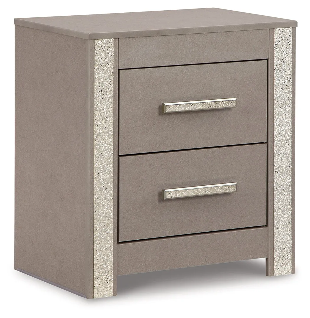 Surancha Full Panel Bed with Mirrored Dresser and 2 Nightstands in Gray