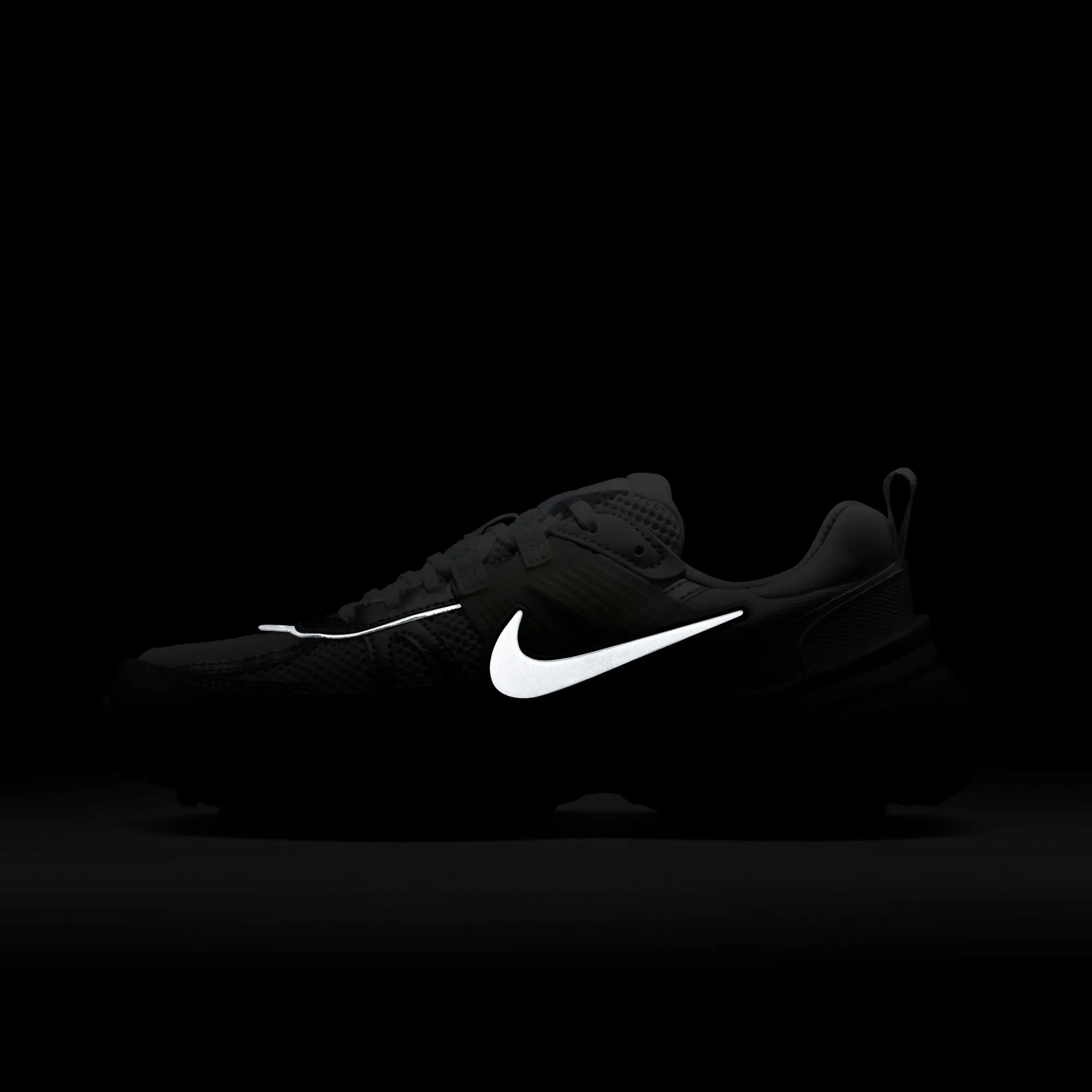 Women's Nike V2k Run - "Metallic Silver"